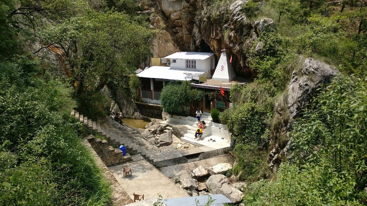 Rudradhari Falls And Caves, Kausani