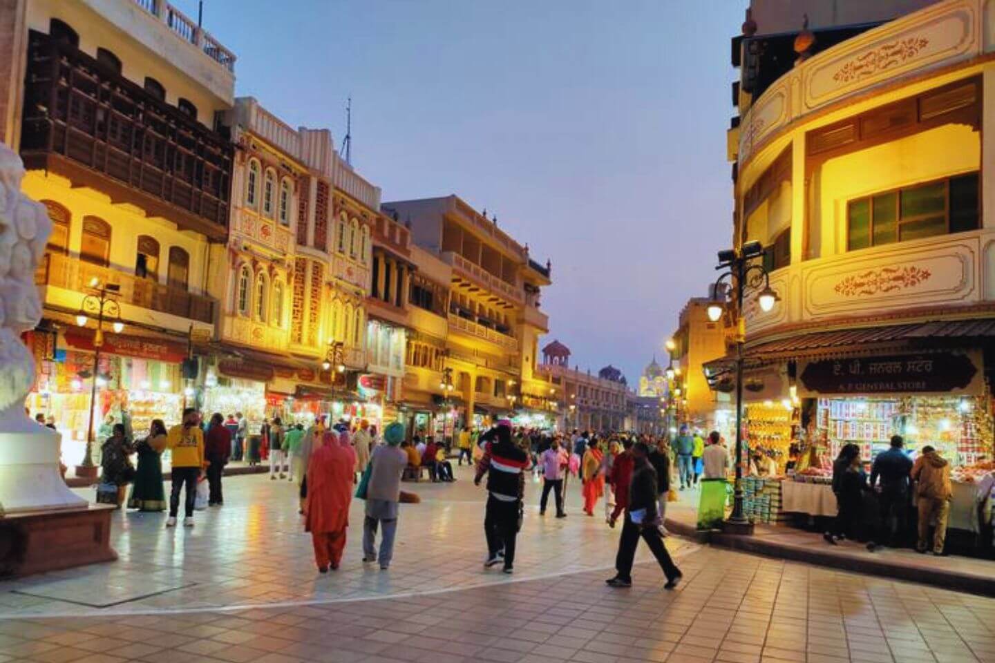 Hall Bazaar, Amritsar