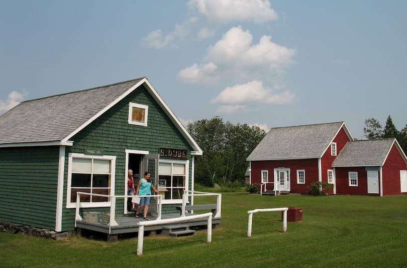 Acadian_Village