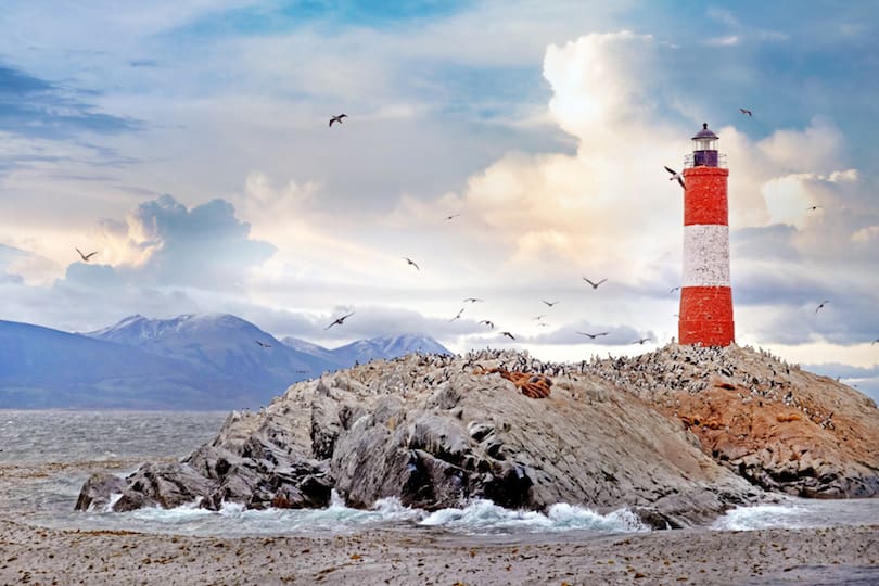 Les_Eclaireurs_Lighthouse-1