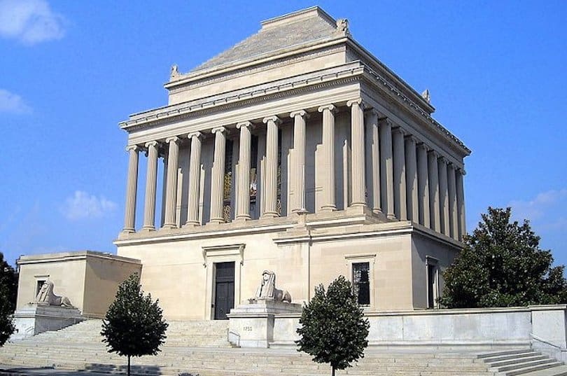 Mausoleum_Of_Halicarnassus