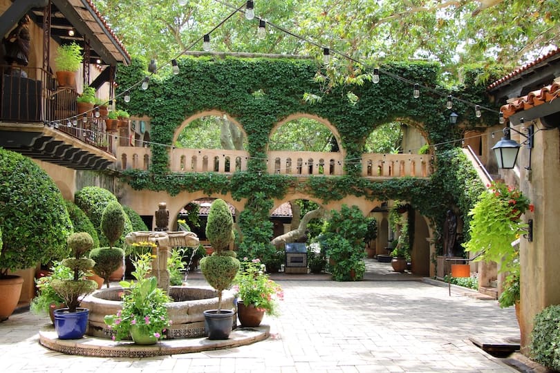 Tlaquepaque_Village-1