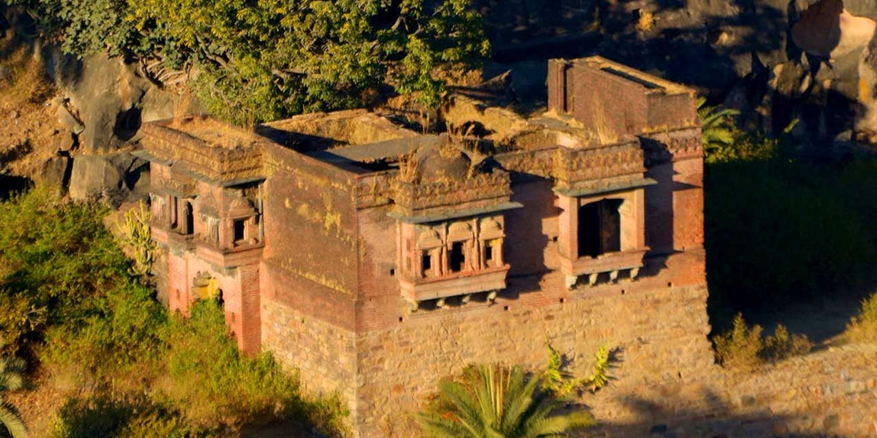 Achalgarh Fort: A Glimpse Of History And Beauty