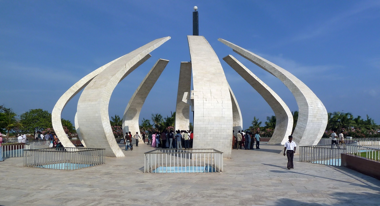 Marina Beach, Chennai: A Fascinating Experience In South India