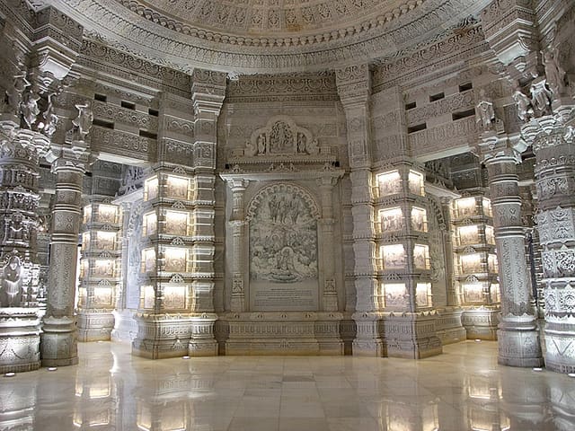 Architecture Feature – Akshardham Temple, Delhi