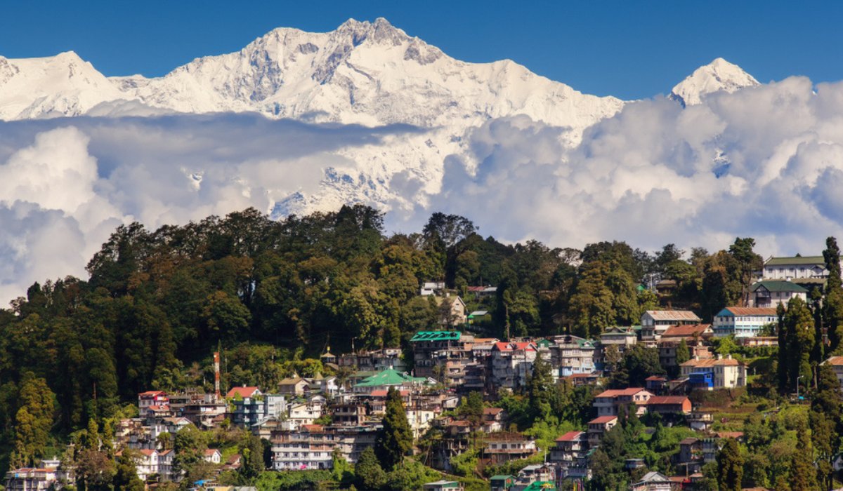 Darjeeling Tourism Places: List Of Places To Visit In Darjeeling