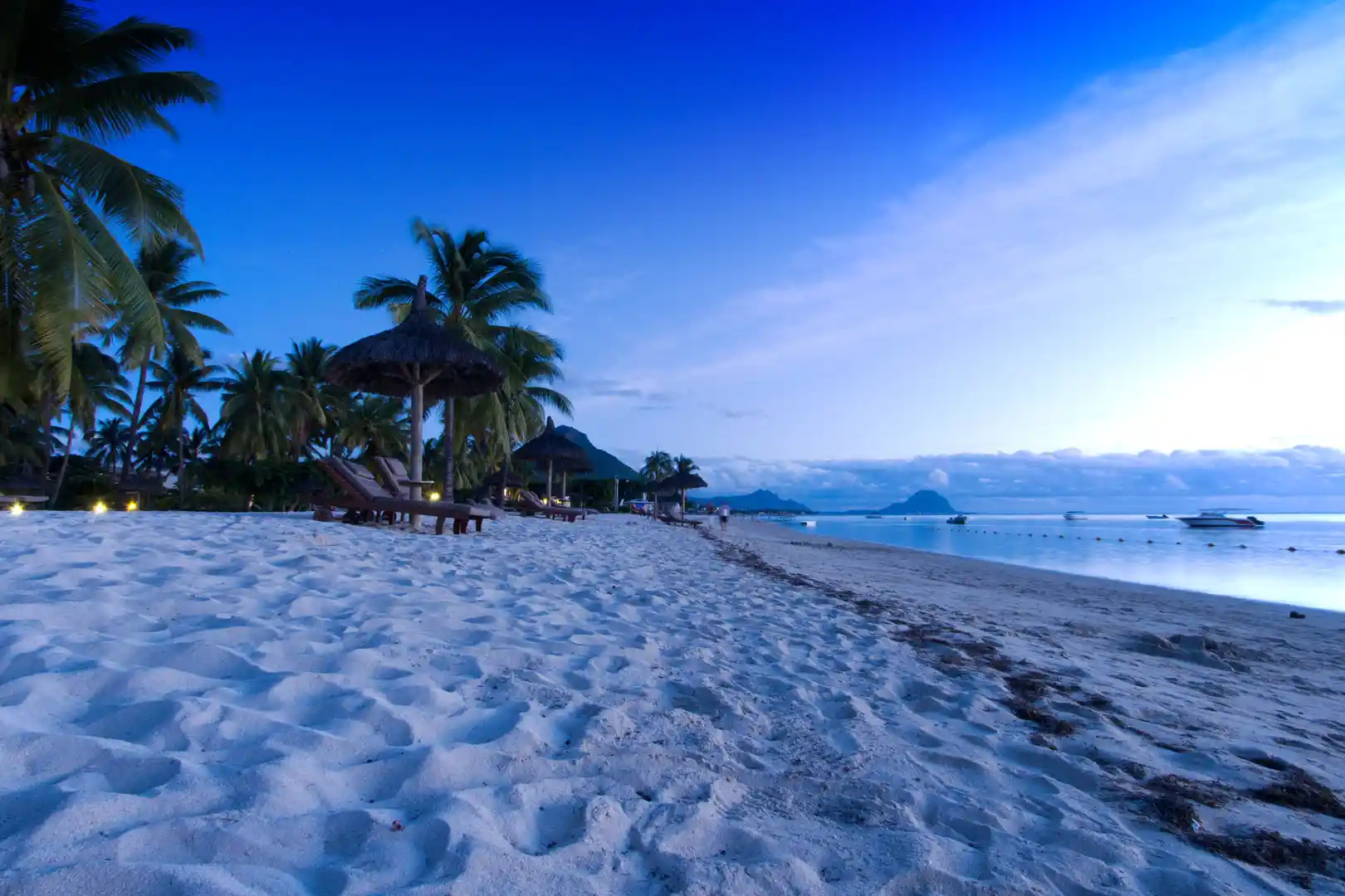 Flic En Flac Beach