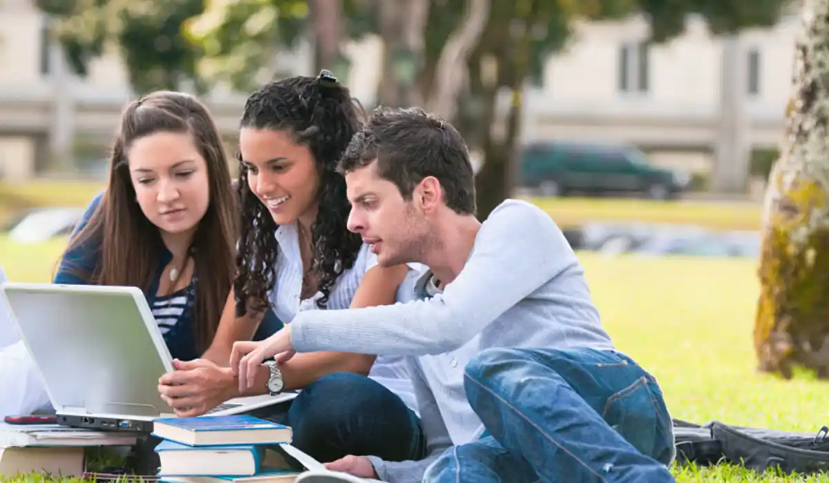 Reasons To Join A Study Abroad Program