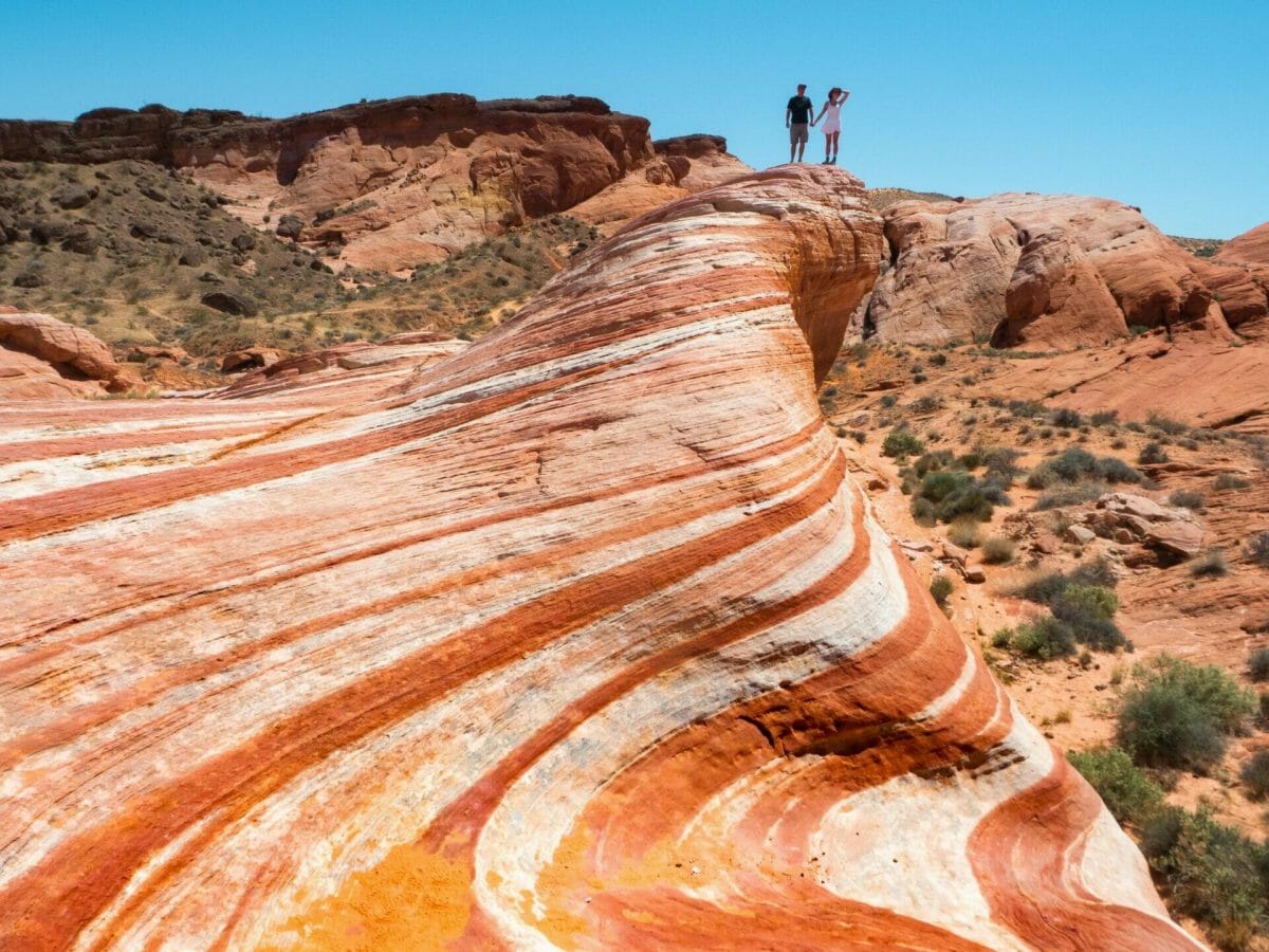 The Ultimate 1-Day Valley Of Fire State Park Itinerary: 12 Best Hikes &Amp;  Photo Spots - Brooke Beyond