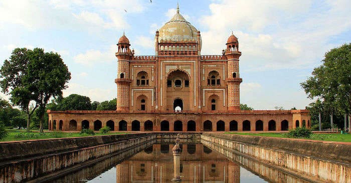 A Handy Guide To Safdarjung Tomb: Delhi's Forgotten Monument