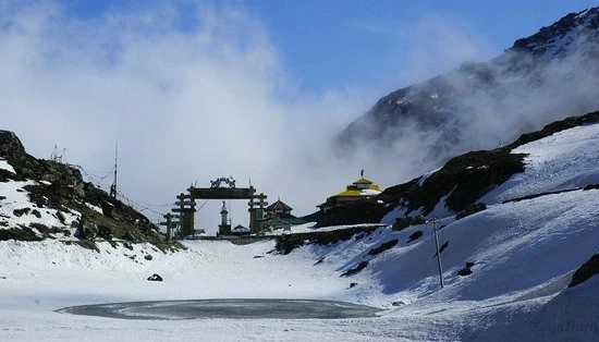 Sela Pass