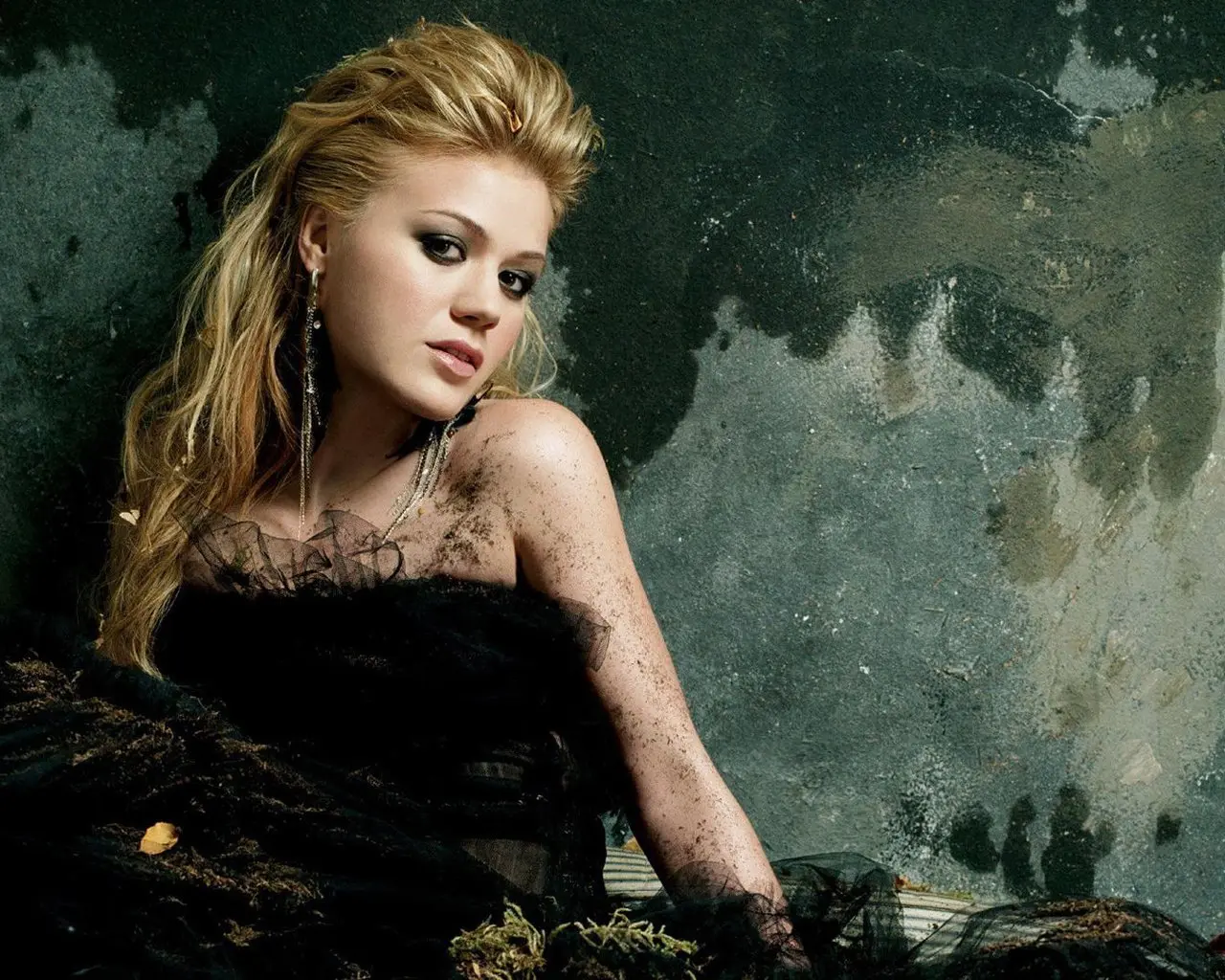 An Inspirational Story: The Kelly Clarkson Show Holiday Show