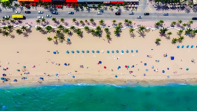 Explore Travel Destination Like Florida
