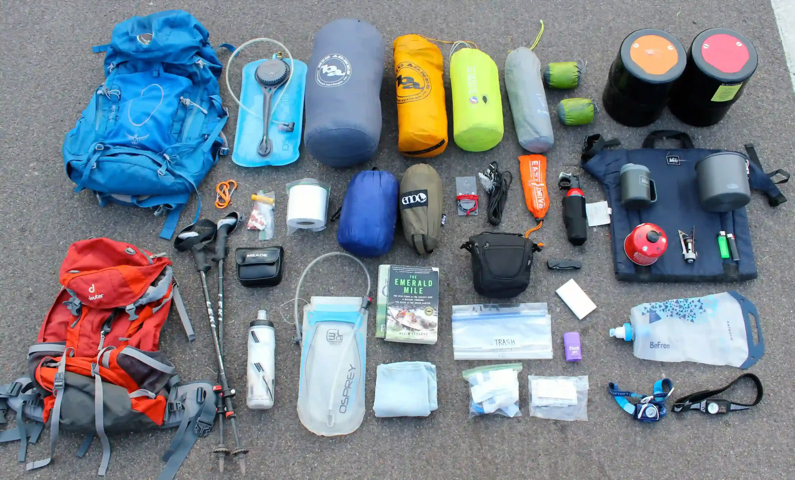 19+ Essential Items To Include In Your Backpacking Packing List