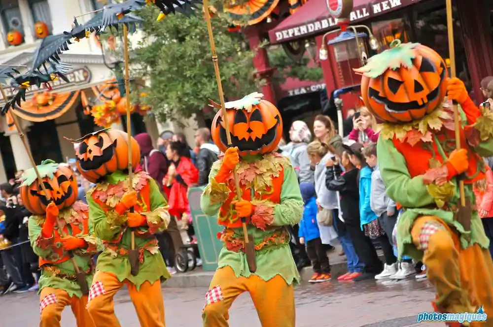 8 Top Spooky Halloween Vacation Destinations To Visit This Year 34 Halloween In San Diego