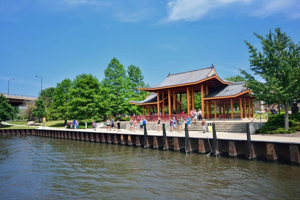 20 Best Chicago Parks To Explore