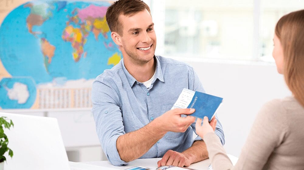 How Travel Agents Make Money? 1 How Travel Agents Make Money