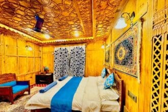 5-Star Houseboats In Srinagar